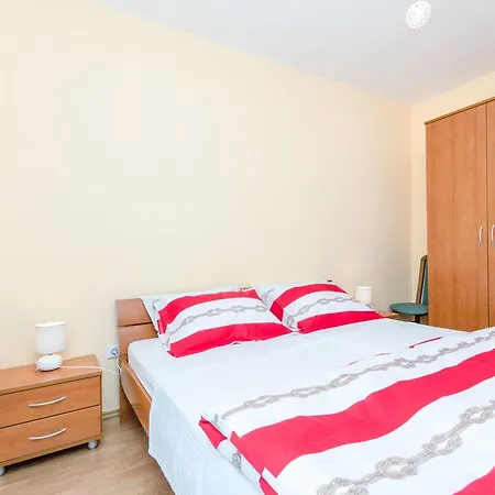 Apartments And Room Napoli Bol Exterior photo