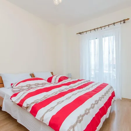 Apartments And Room Napoli Bol Exterior photo