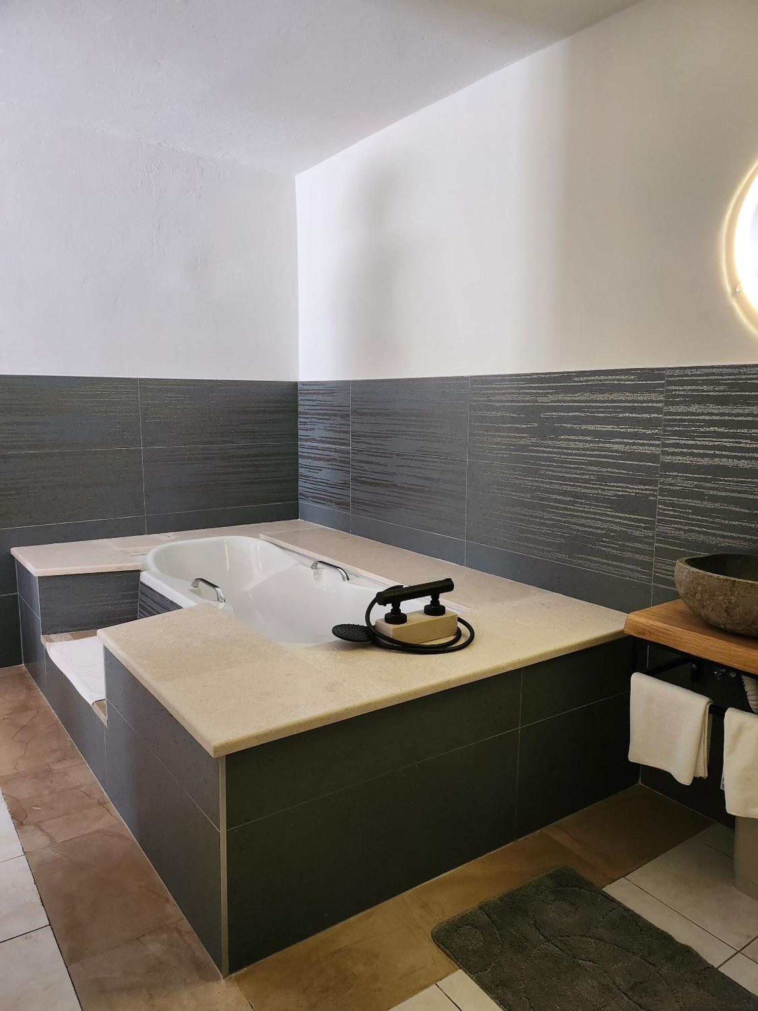 And Napoli Apartment Bol