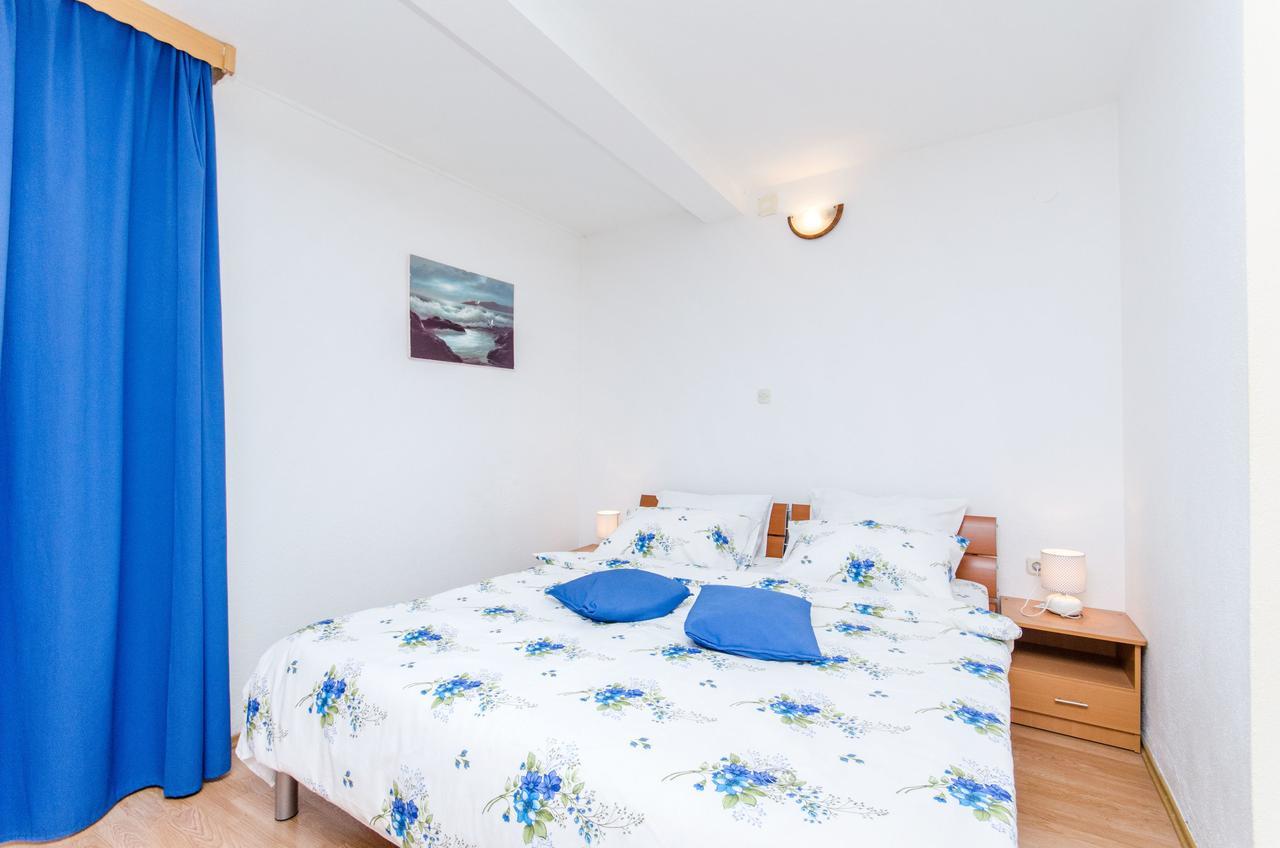 And Napoli Apartment